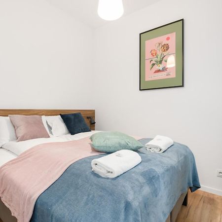 Kwiatowa Apartments Poznan City Center By Noclegi Renters ภายนอก รูปภาพ
