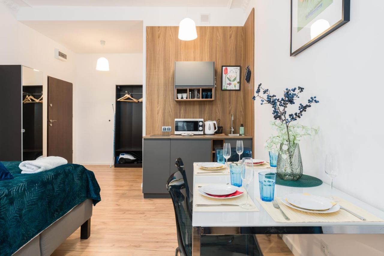 Kwiatowa Apartments Poznan City Center By Noclegi Renters ภายนอก รูปภาพ