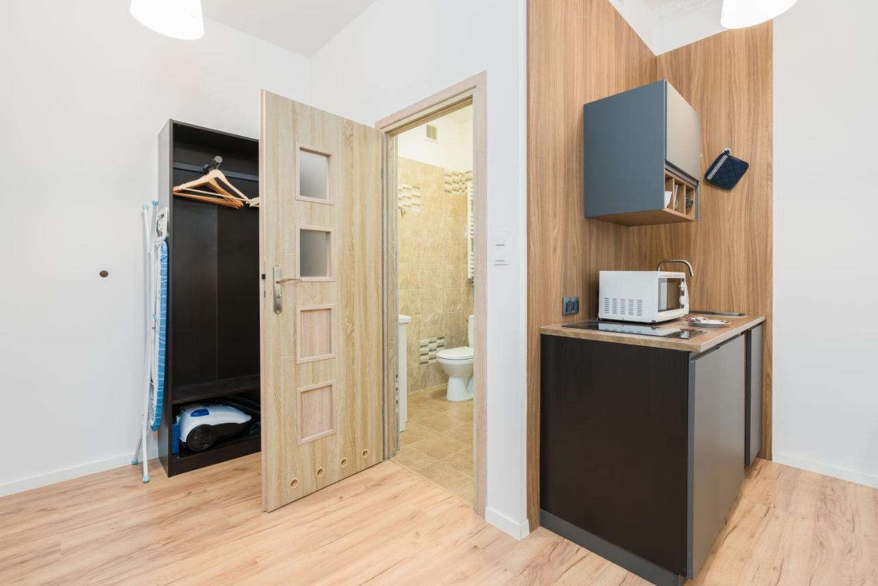 Kwiatowa Apartments Poznan City Center By Noclegi Renters ภายนอก รูปภาพ